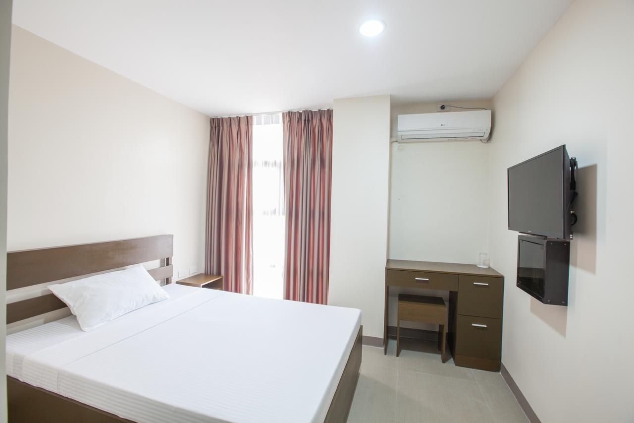 Emerald Suites Cdo Cagayan de Oro Quarto foto